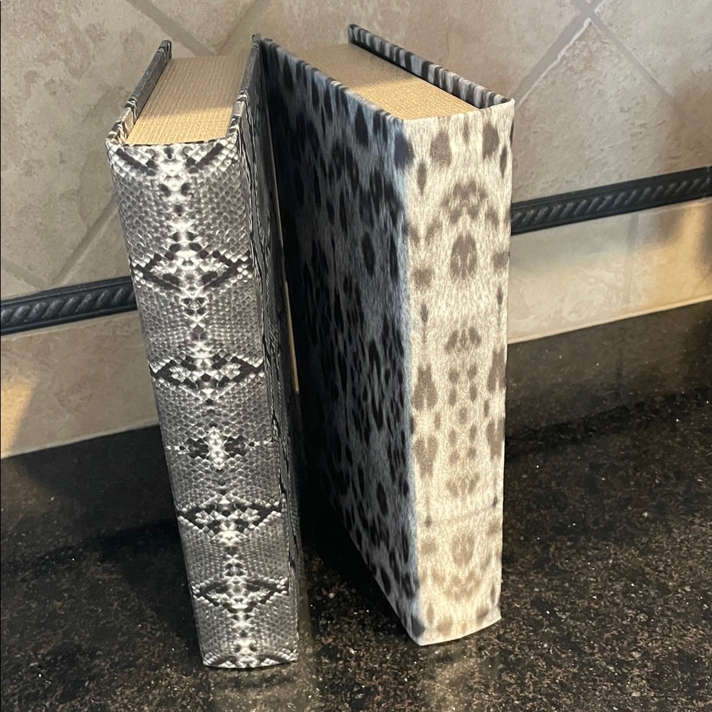 Set of 2-10 1/4”x 6 1/2” animal print storage/display felt lined boxes